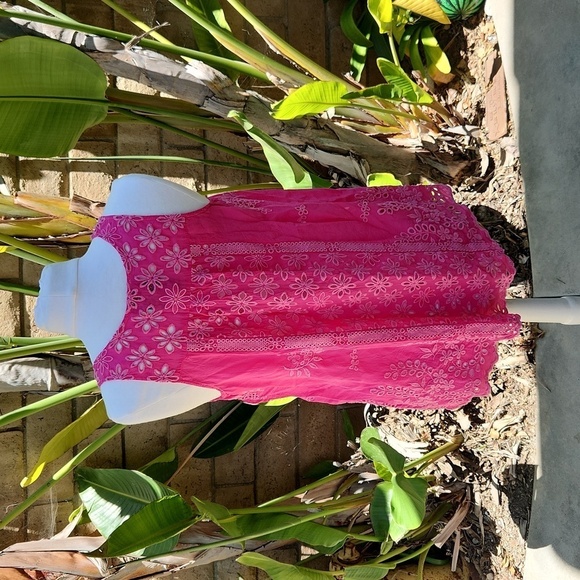 Johnny Was Pink Eyelet Floral Tank Top Embroidered extra small - Picture 3 of 9